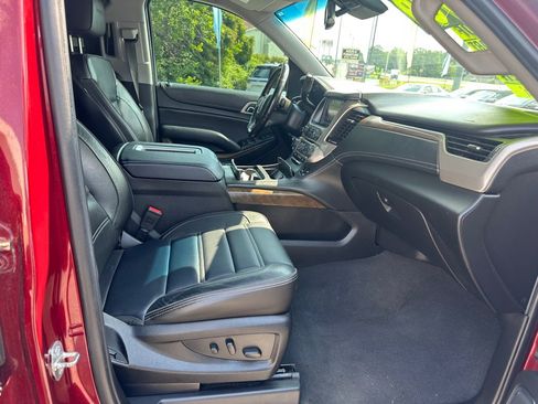 Used 2019 GMC Yukon XL Denali RWD image 23