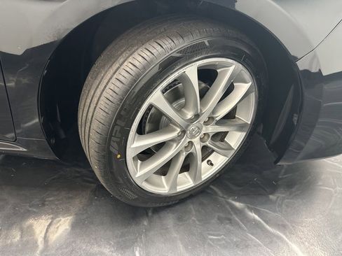Used 2014 Toyota Avalon XLE Touring FWD image 33