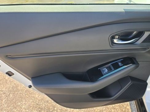 Used 2024 Honda Accord Touring image 7