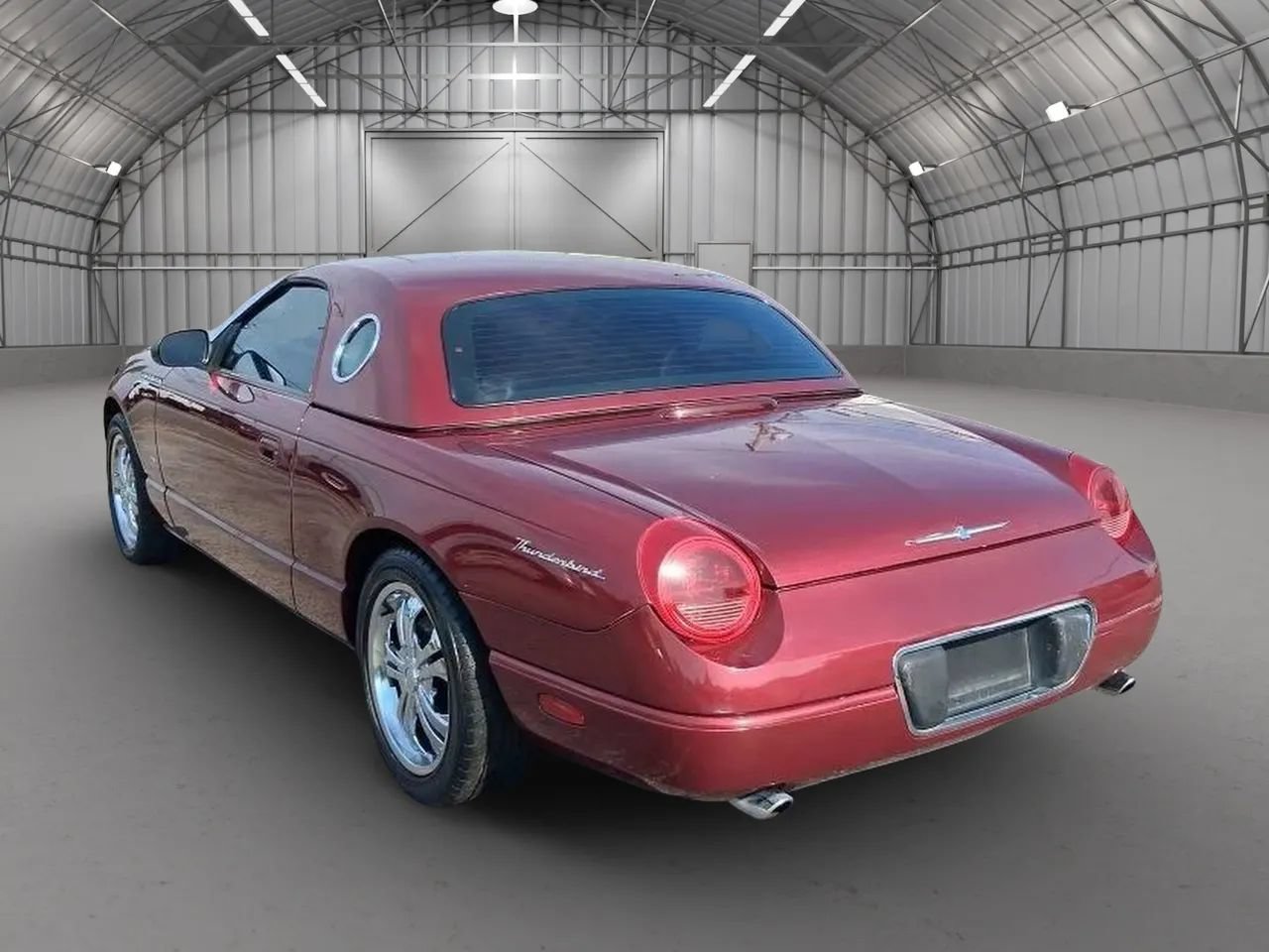 Used 2004 Ford Thunderbird RWD image 3