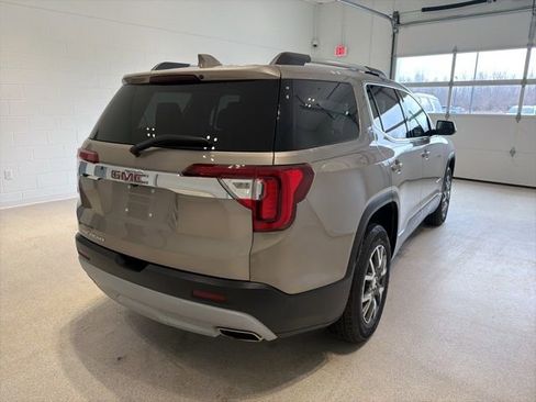 Certified 2023 GMC Acadia SLE w/ Driver Convenience Package image 6
