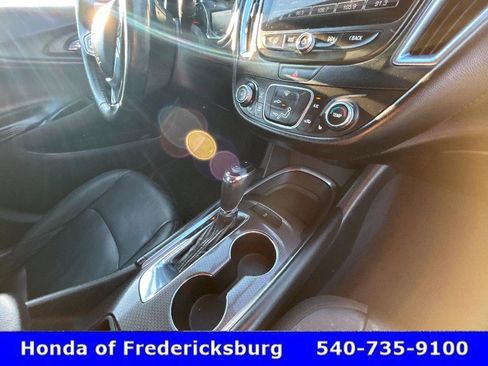 Used 2016 Chevrolet Malibu LT w/ Leather Package image 23