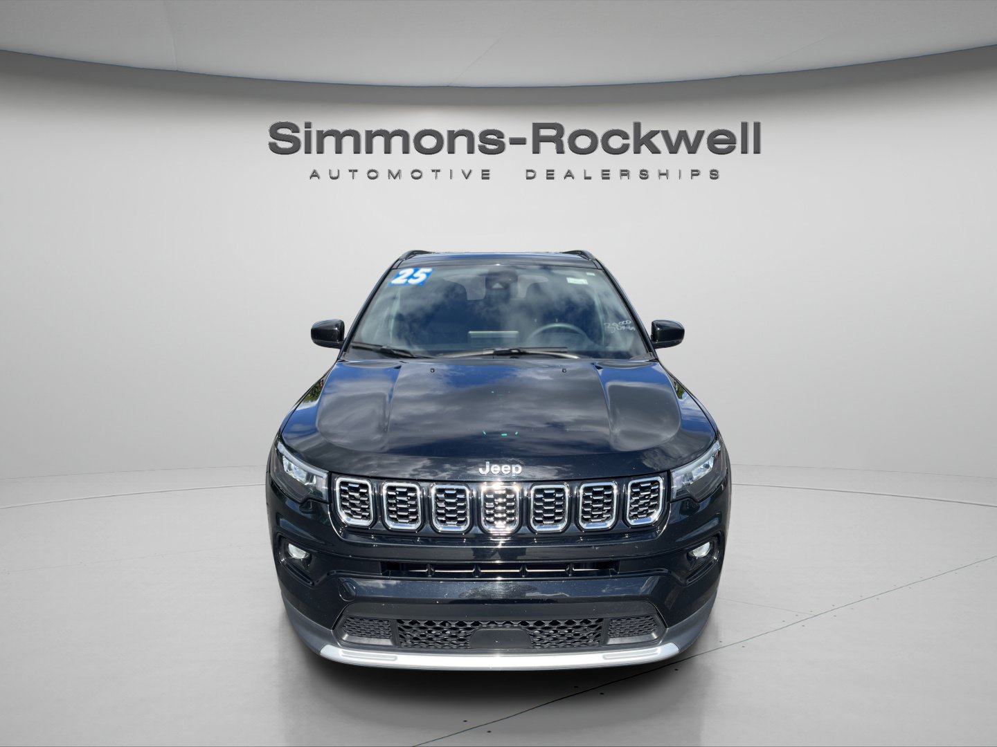 Used 2025 Jeep Compass Limited AWD/4WD image 8