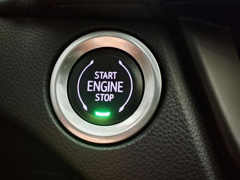 Certified 2023 Cadillac CT4 Luxury image 23