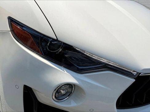 Used 2022 Maserati Levante Modena AWD/4WD image 30