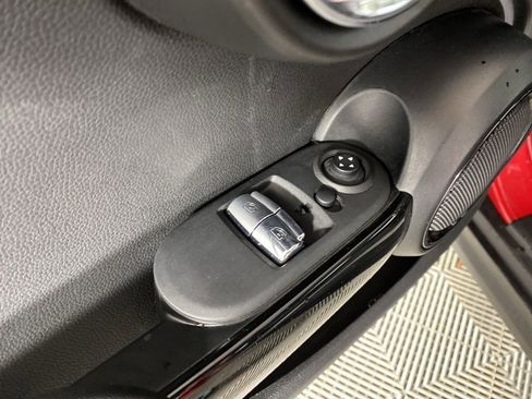 Certified 2022 MINI Cooper 2-Door Hardtop image 12