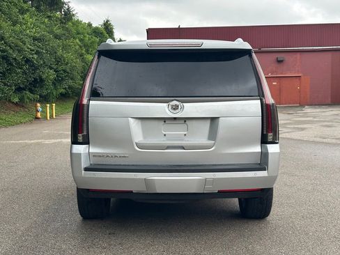 Used 2015 Cadillac Escalade Premium AWD/4WD image 6