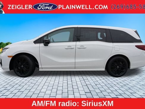 Used 2025 Honda Odyssey Sport-L image 2