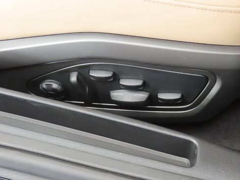Certified 2023 Porsche 911 Turbo AWD/4WD image 39