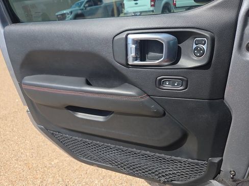 Used 2020 Jeep Gladiator Rubicon AWD/4WD image 20