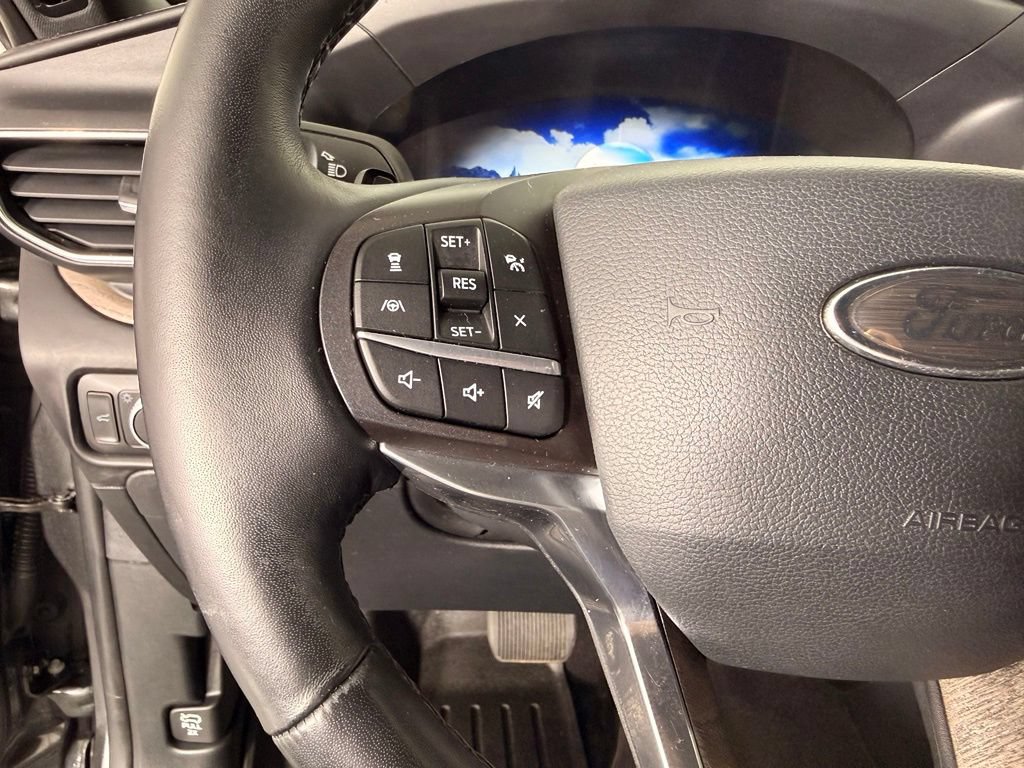 Used 2020 Ford Explorer Platinum AWD/4WD image 25