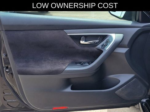 Used 2013 Nissan Altima 2.5 SV FWD image 16