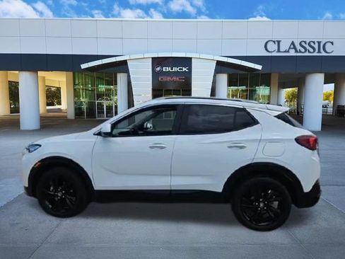 Used 2024 Buick Encore GX Sport Touring AWD/4WD image 5