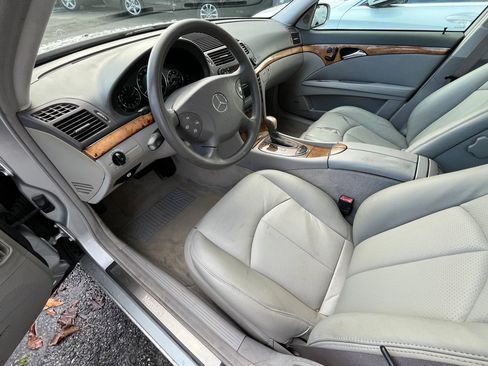 Used 2003 Mercedes-Benz E 500 Sedan image 11