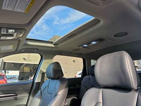 New 2025 Kia Telluride S image 20
