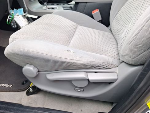 Used 2011 Toyota Tundra 2WD Double Cab image 15