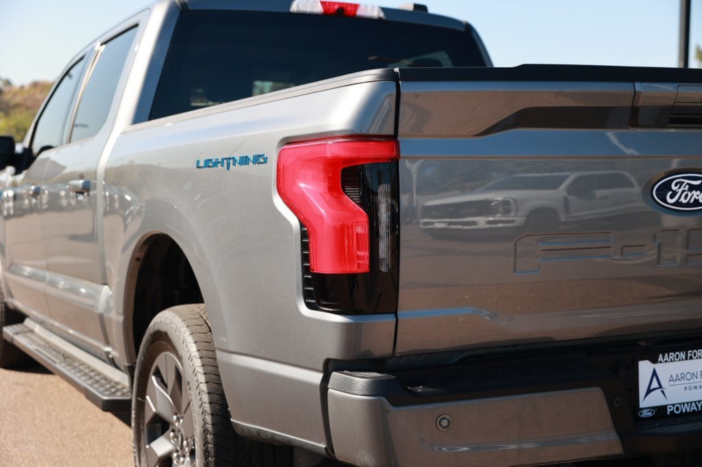 Used 2025 Ford F150 Lightning Flash AWD/4WD image 16