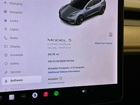 Used 2019 Tesla Model 3 Long Range image 19