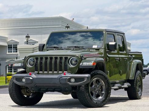 Used 2021 Jeep Gladiator Rubicon w/ Trailer Tow Package AWD/4WD image 2
