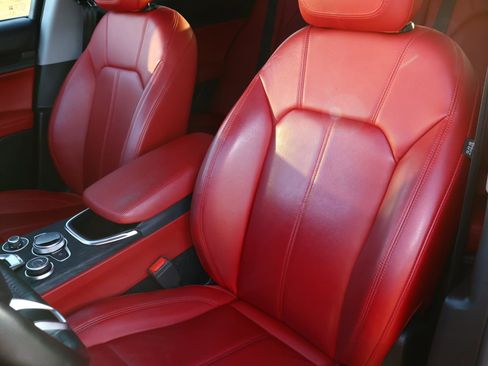 Used 2021 Alfa Romeo Stelvio Sprint w/ Nero Edizione image 13