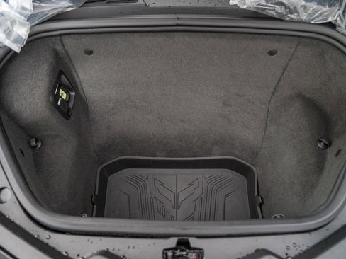 Used 2023 Chevrolet Corvette Stingray Premium Conv w/ Z51 Performance Package image 24