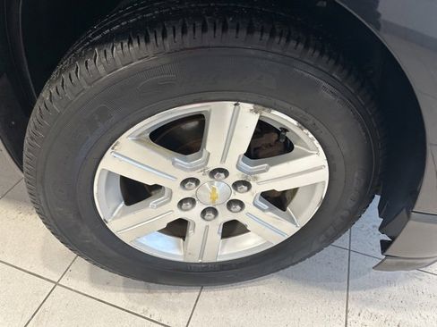 Used 2011 Chevrolet Traverse LT w/ Personal Connectivity Package image 17