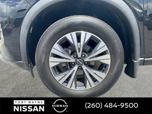 Certified 2023 Nissan Rogue SV AWD/4WD image 11