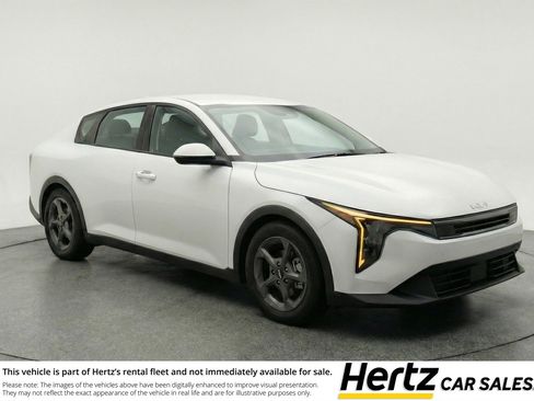 Used 2025 Kia K4 FWD image 1
