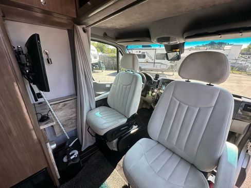 Used 2016 Mercedes-Benz Sprinter 3500 image 37