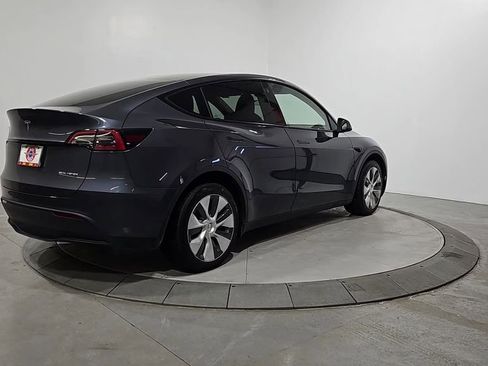 Used 2023 Tesla Model Y Long Range image 5