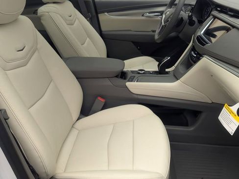 New 2026 Cadillac XT5 Premium Luxury w/ LPO, Floor Liner Package image 26