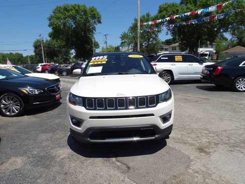 Used 2018 Jeep Compass Limited w/ Navigation Group AWD/4WD image 2