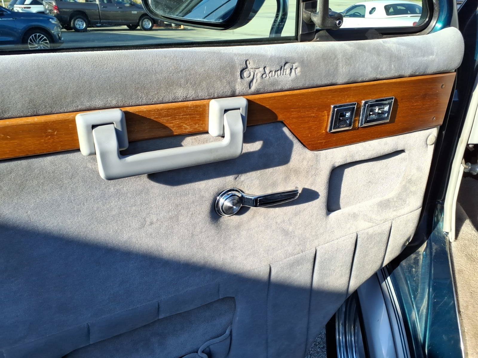 Used 1994 GMC G2500 Vandura RWD image 5