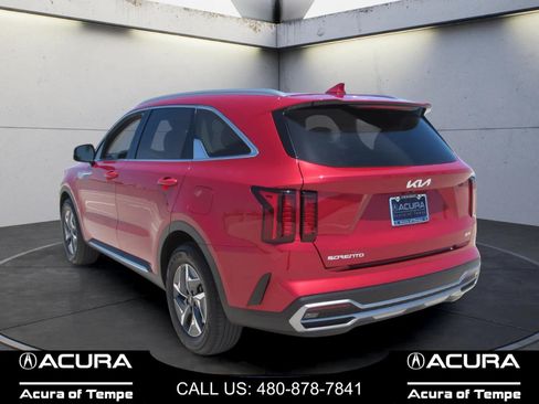 Used 2023 Kia Sorento EX w/ Panoramic Sunroof Package FWD image 6
