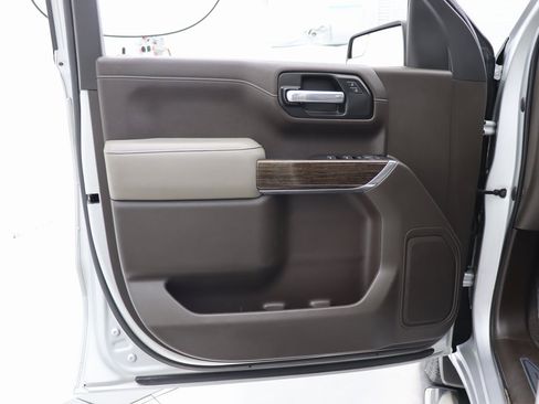 Used 2020 GMC Sierra 1500 SLE w/ SLE Value Package image 29