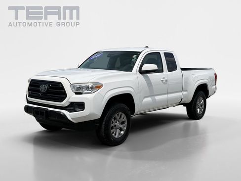 Used 2019 Toyota Tacoma SR w/ SR Convenience Package AWD/4WD image 3