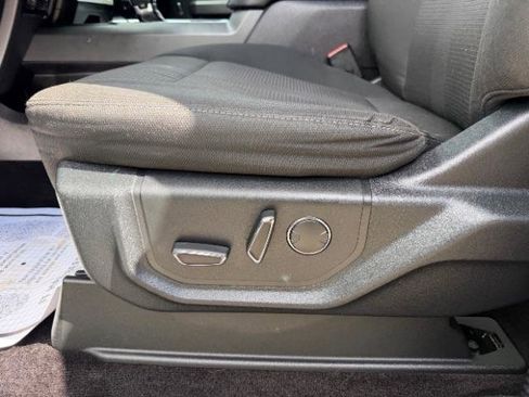 Used 2016 Ford F150 XLT w/ Equipment Group 302A Luxury image 17