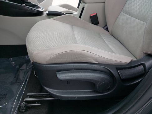 Used 2020 Kia Soul LX FWD image 28