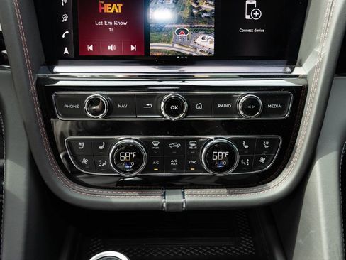 Certified 2025 Bentley Bentayga AWD/4WD image 48