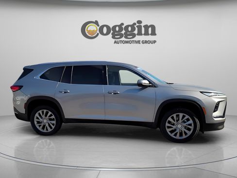 New 2025 Buick Enclave Preferred w/ Power Package image 17