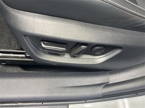 New 2025 Toyota Camry SE image 13