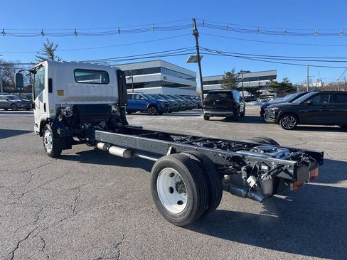 New 2024 Chevrolet Low Cab Forward image 5