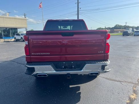 Used 2022 Chevrolet Silverado 1500 LTZ AWD/4WD image 4