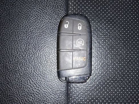 Used 2020 Jeep Compass Limited AWD/4WD image 32