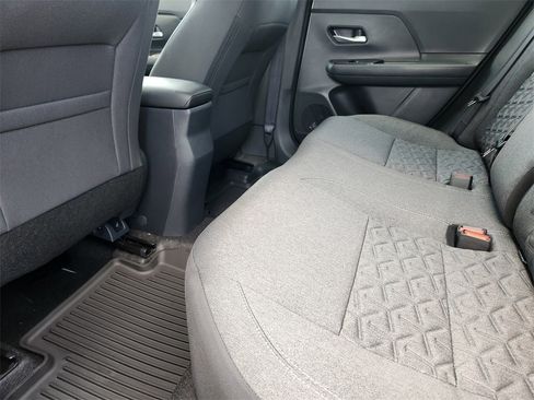 New 2025 Nissan Kicks SV w/ SV Premium Package image 21