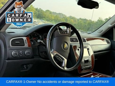 Used 2013 Chevrolet Avalanche LTZ AWD/4WD image 3