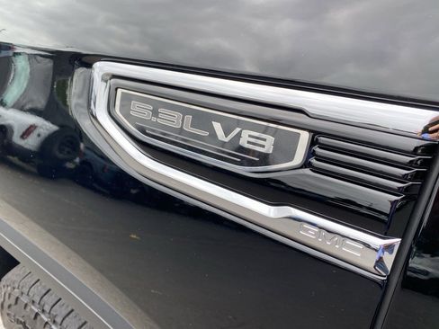 Used 2023 GMC Sierra 1500 SLT image 30