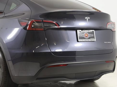 Used 2025 Tesla Model Y Long Range image 24