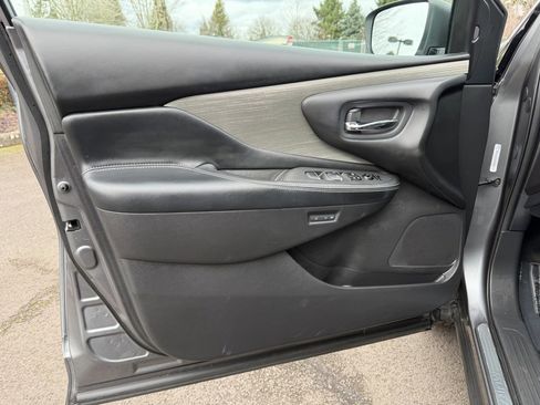 Used 2017 Nissan Murano SL w/ SL Technology Package image 12