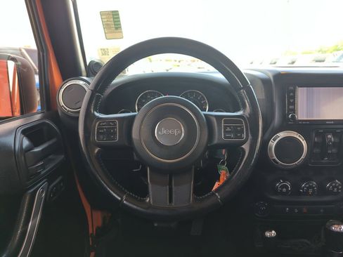 Used 2013 Jeep Wrangler Unlimited Sahara w/ Dual Top Group image 17